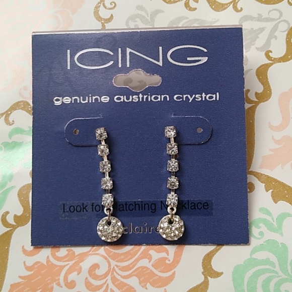 💝 Earrings and Necklace bundle - Picture 4 of 5